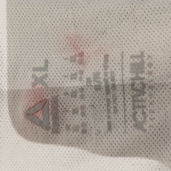 Woman's "reebok" tank top - Picture 3 of 3